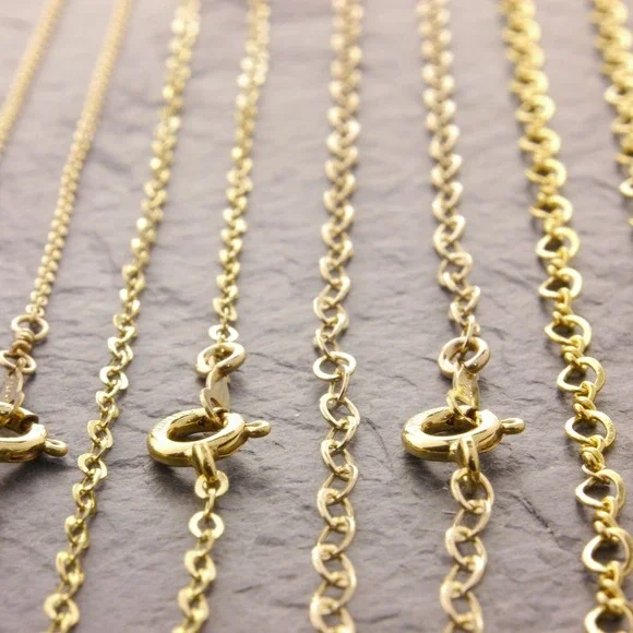 26 Delicate Chain Necklace, gold thin chain, gold necklace, fine (z 435-1gf-sp)